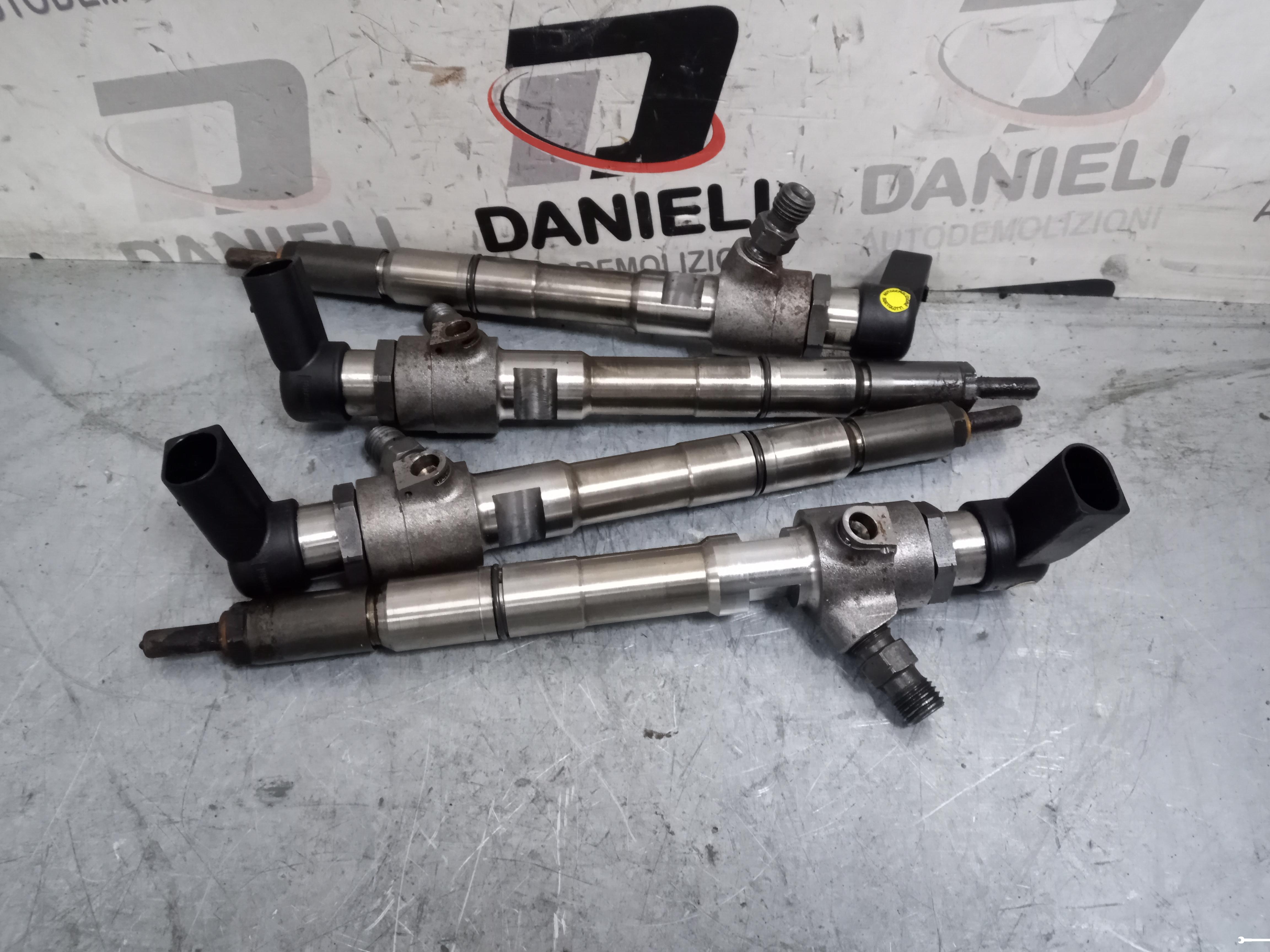 Kit Estrattore Iniettori Diesel Per Audi VW 1.6 E 2.0 TDi - Con Martello E 5 Adattatori